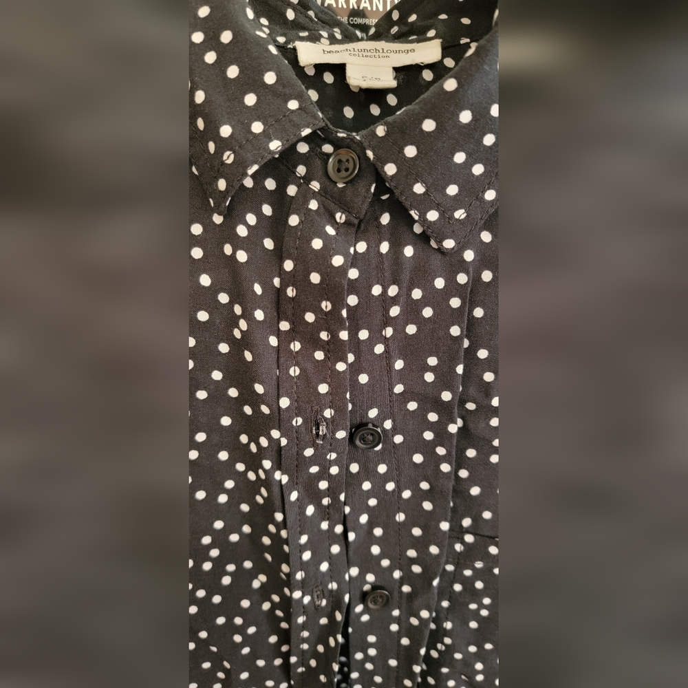 Beach Lunch Lounge Button Down Collard Shirt - image 6